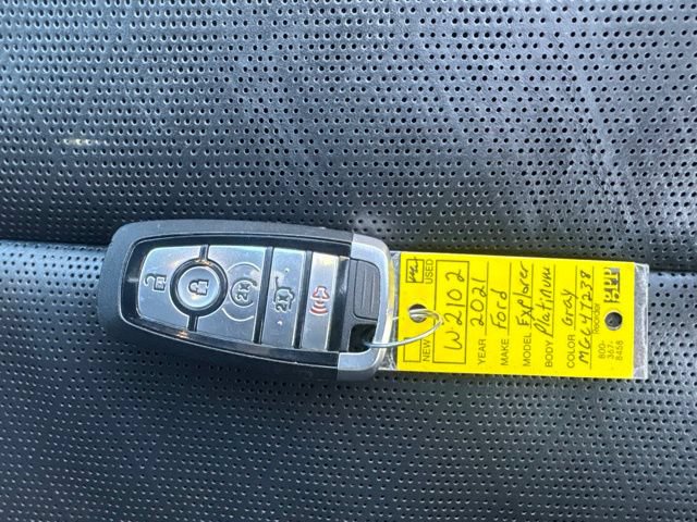 Used 2021 Ford Explorer Platinum w/ Equipment Group 601A AWD/4WD image 59