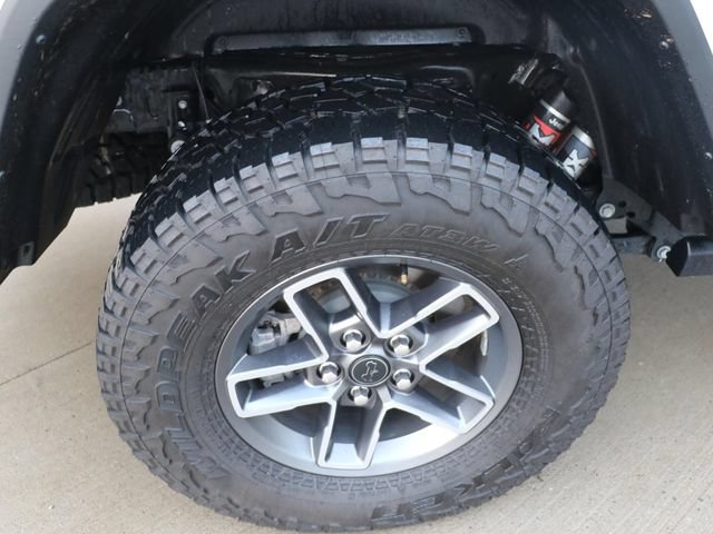 Used 2025 Jeep Gladiator Mojave AWD/4WD image 8