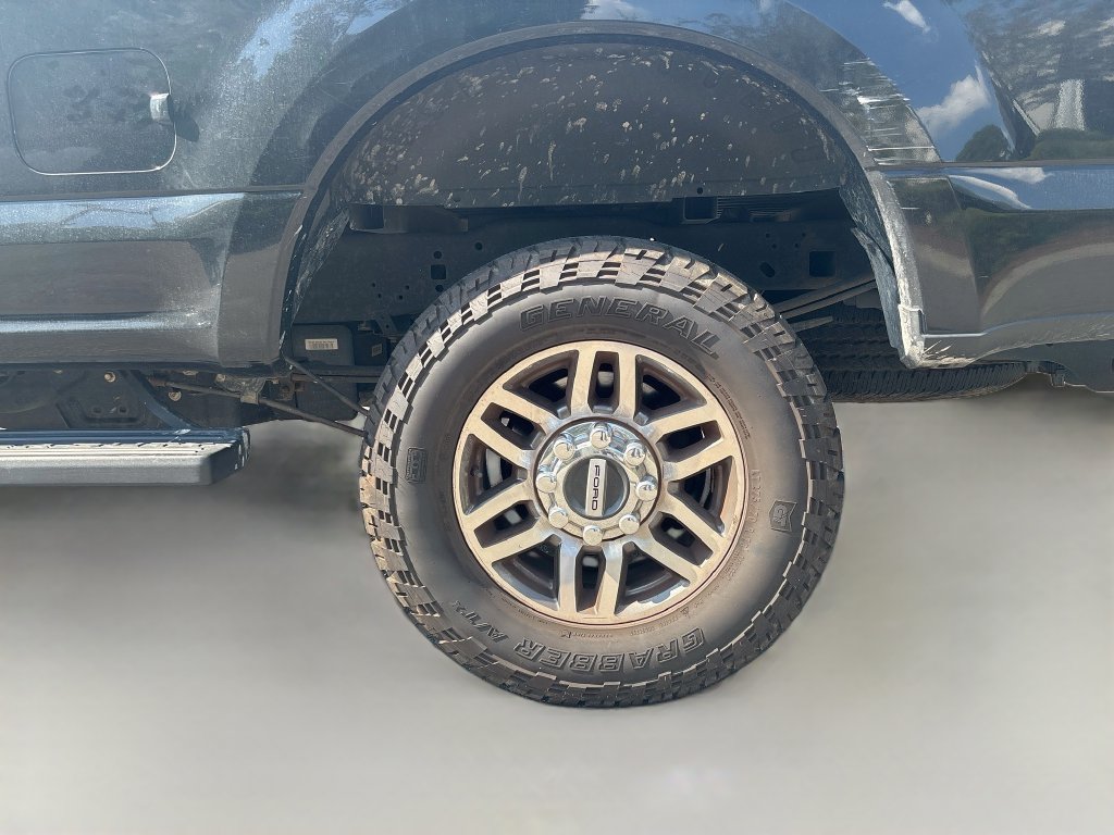Used 2018 Ford F250 Lariat w/ Lariat Value Package AWD/4WD image 13