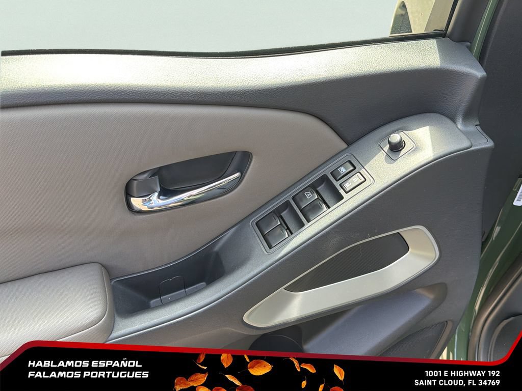 Used 2022 Nissan Frontier SV AWD/4WD image 11