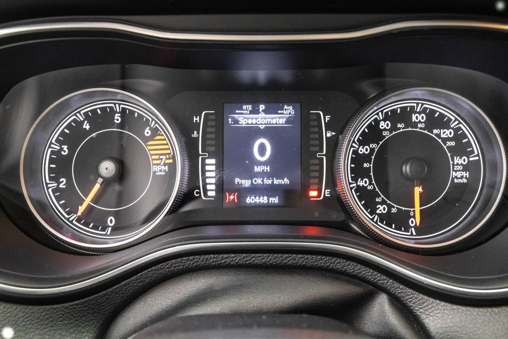 Used 2019 Jeep Cherokee Latitude w/ Popular Appearance Group image 16