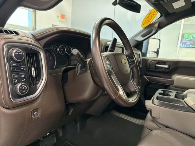 Used 2022 Chevrolet Silverado 2500 LTZ w/ Gooseneck/5TH Wheel Package image 22