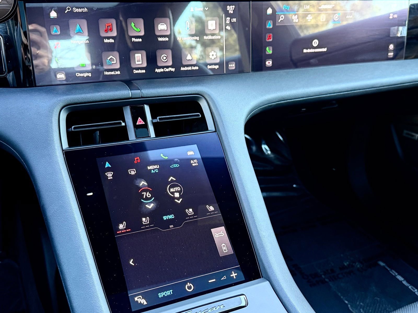 Used 2022 Porsche Taycan Base image 29