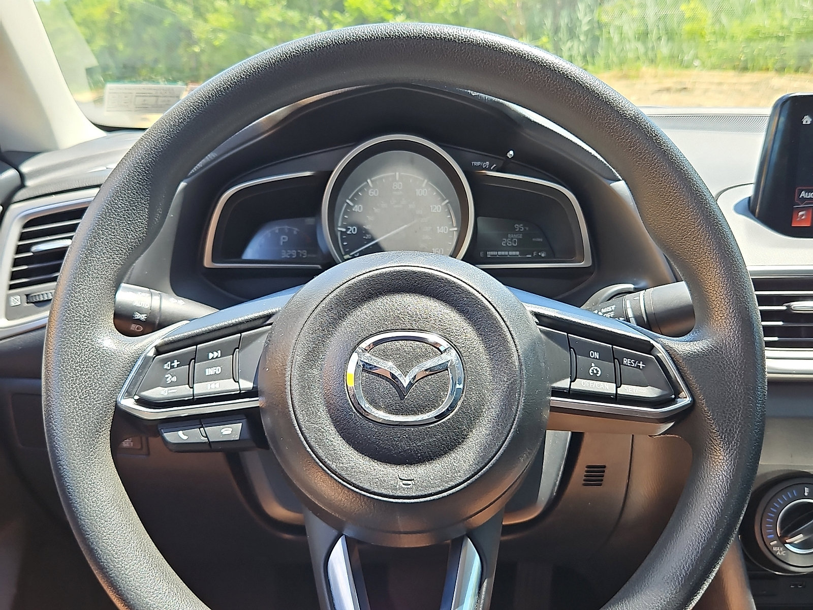 Used 2017 MAZDA MAZDA3 Sport w/ Preferred Equipment Package FWD image 18