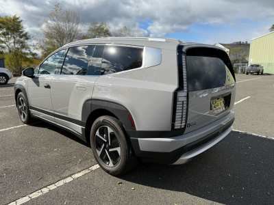 Used 2026 Hyundai Ioniq 9 SE AWD/4WD image 4