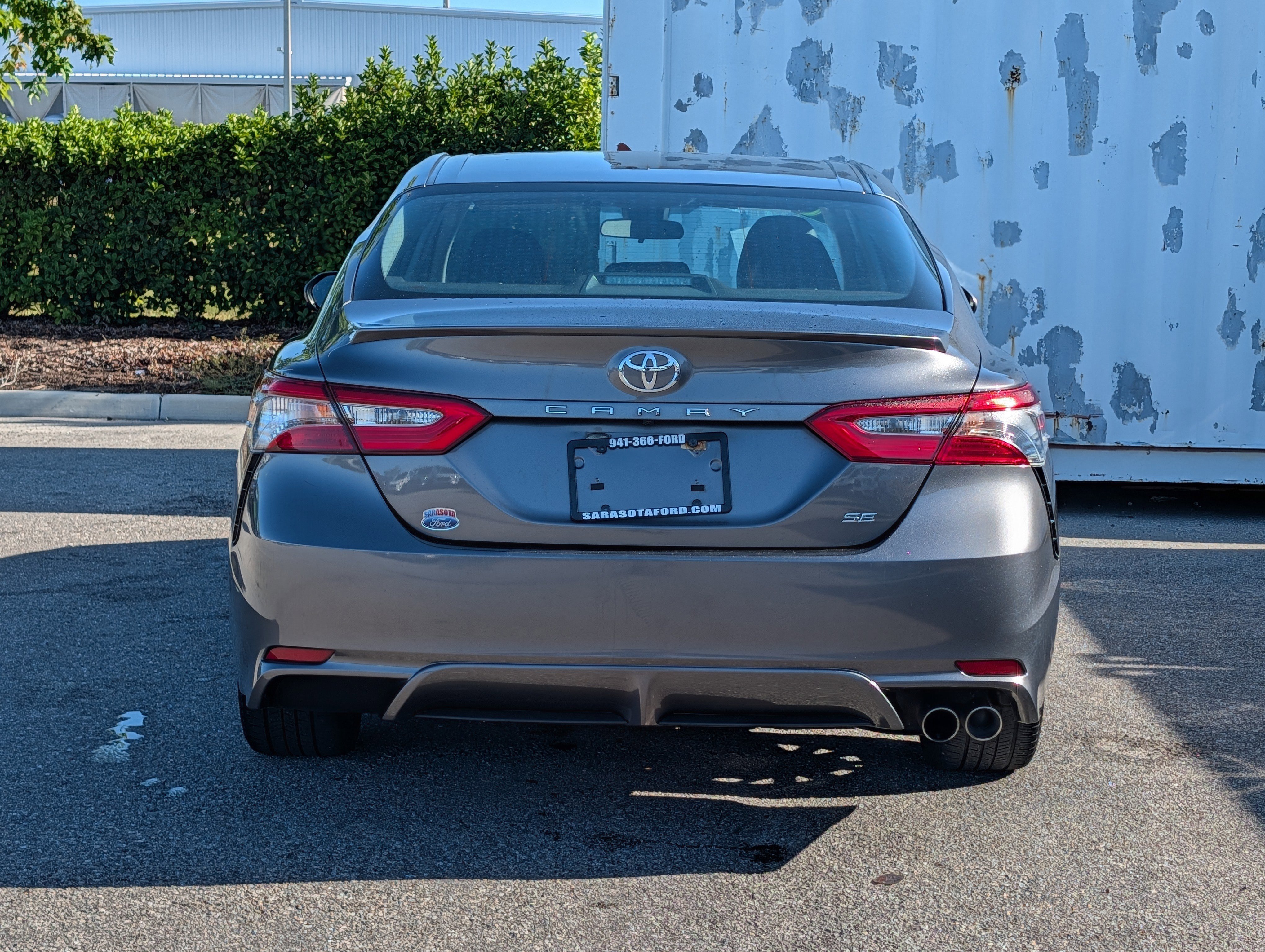 Used 2018 Toyota Camry SE w/ Moonroof Package FWD image 5
