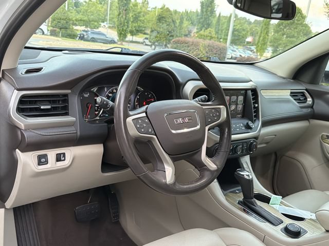 Used 2019 GMC Acadia Denali w/ Technology Package FWD image 10