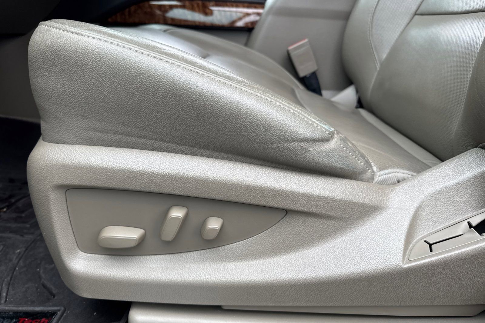 Used 2020 Chevrolet Suburban Premier w/ Max Trailering Package image 14