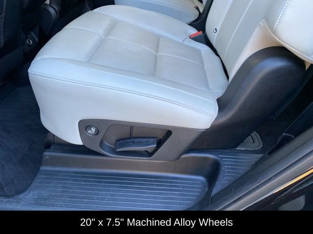 Used 2022 Kia Telluride EX w/ EX Premium Package image 17