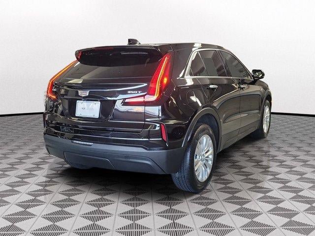 Certified 2024 Cadillac XT4 Luxury w/ Cold Weather Package FWD image 6