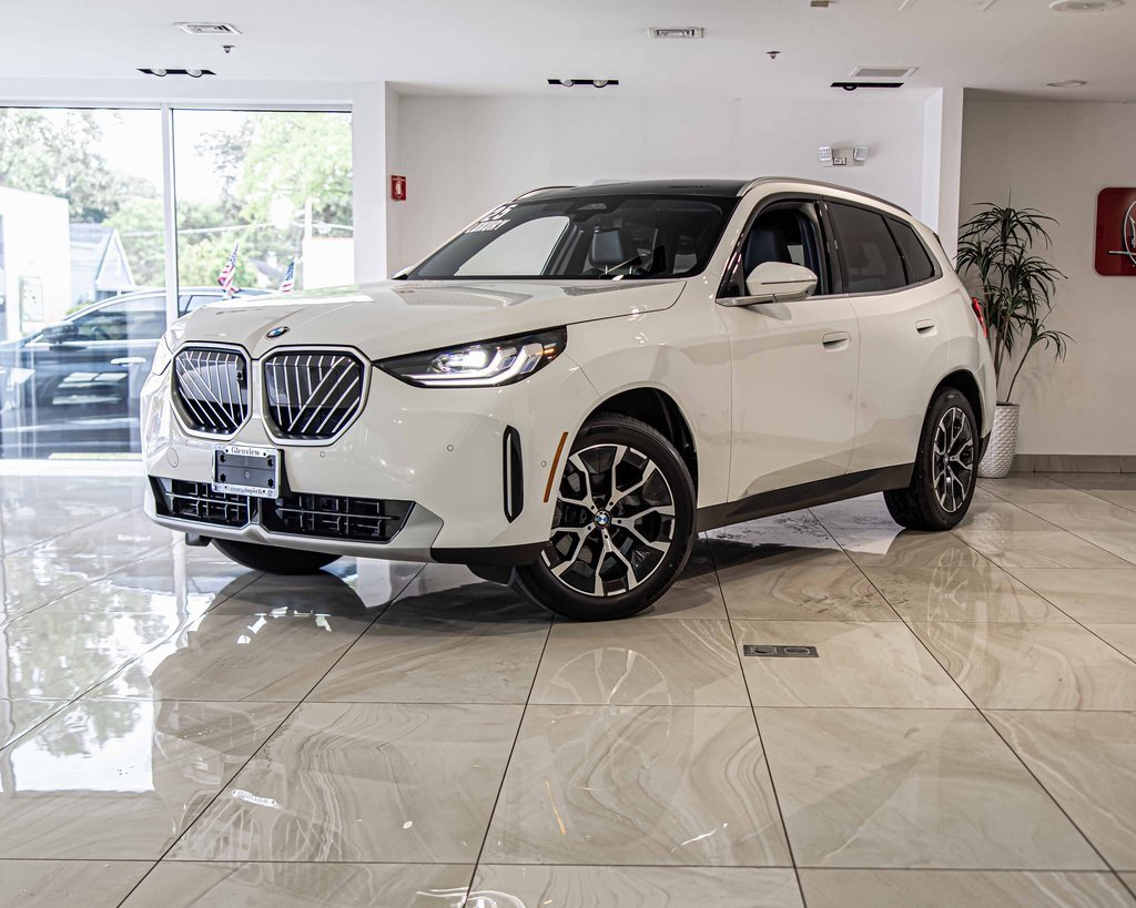Used 2025 BMW X3 xDrive30i w/ Premium Package image 1