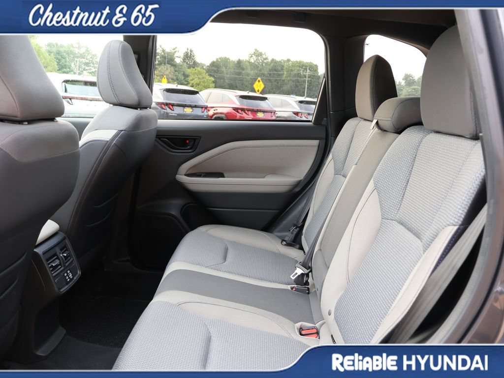 Used 2025 Subaru Forester Premium AWD/4WD image 17