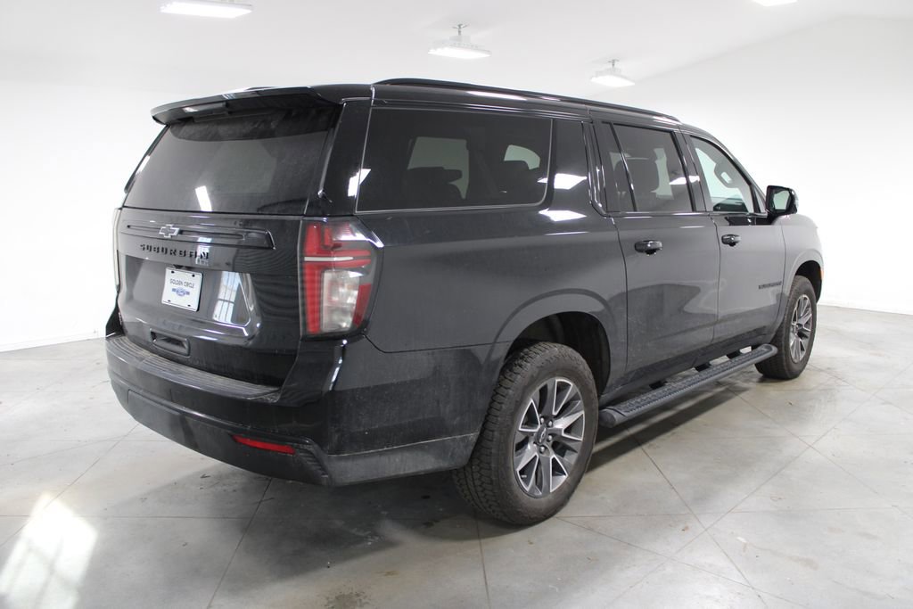 Used 2023 Chevrolet Suburban Z71 w/ Luxury Package image 9