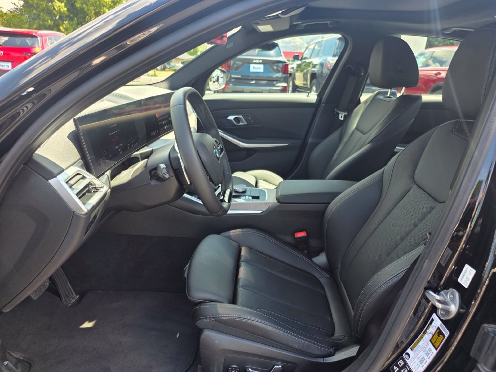 Used 2026 BMW 330i xDrive Sedan AWD/4WD image 13