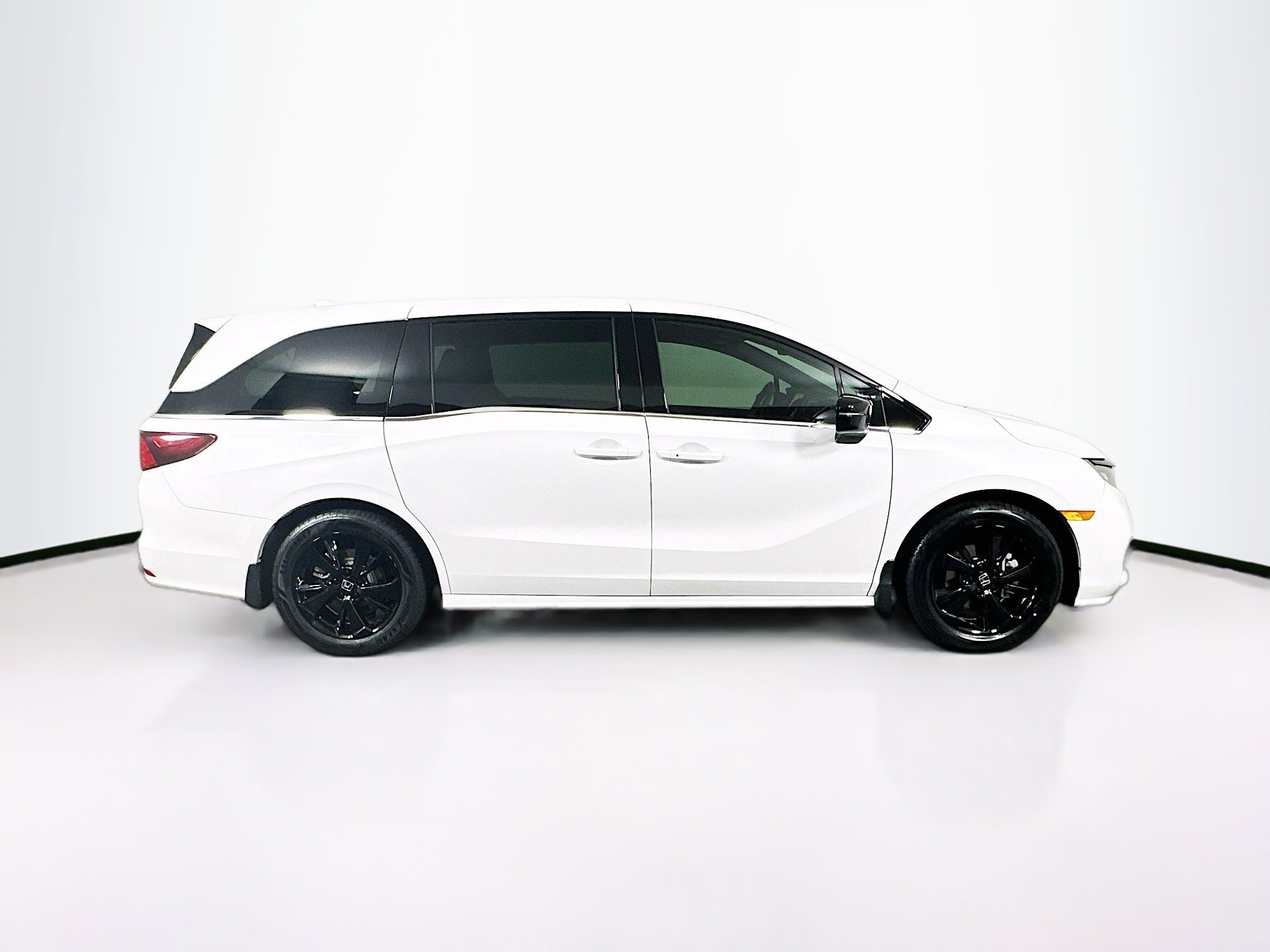 Used 2024 Honda Odyssey Sport image 10