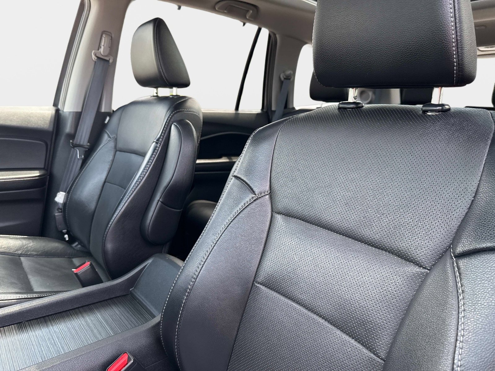 Used 2020 Honda Pilot Elite image 24