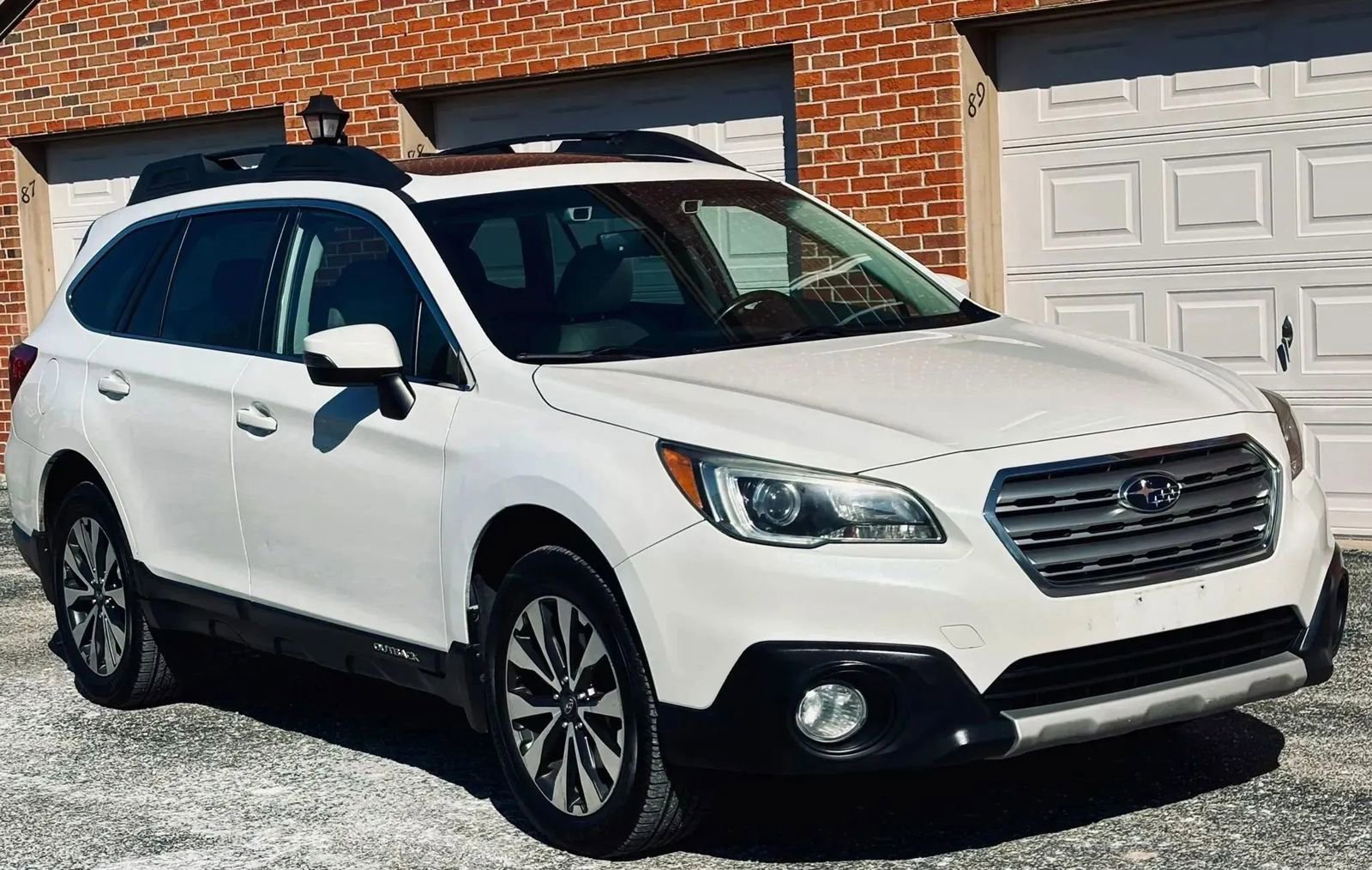 Used 2017 Subaru Outback 2.5i Limited image 14