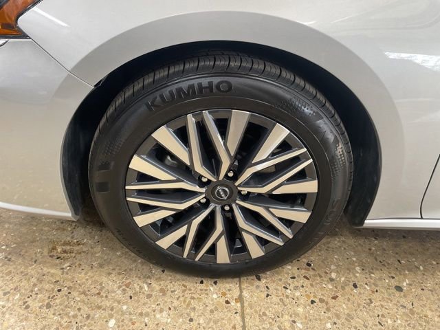 Used 2024 Nissan Altima 2.5 SV image 35