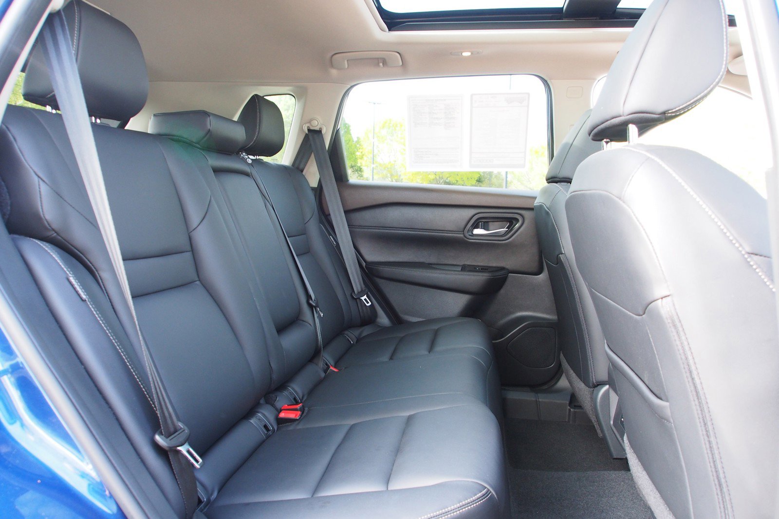 Used 2023 Nissan Rogue SL FWD image 13