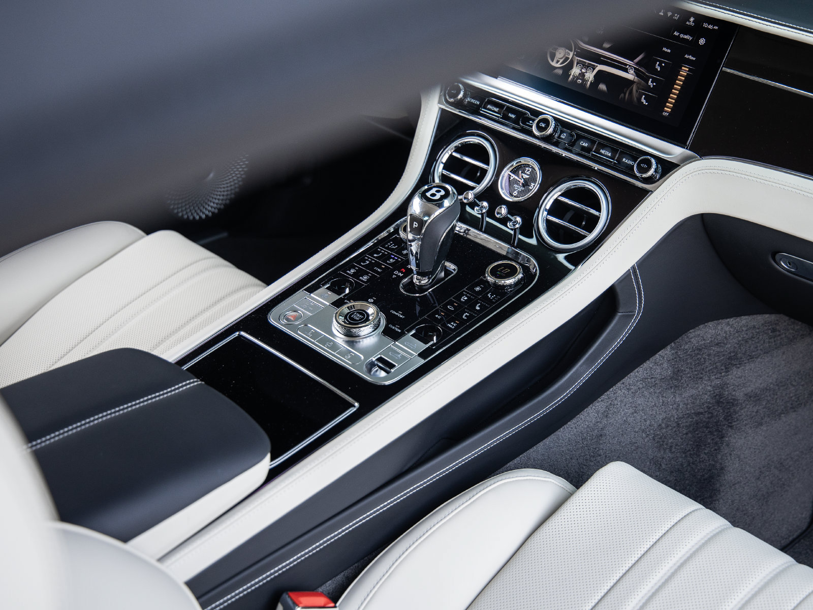 Used 2025 Bentley Continental GTC AWD/4WD image 39