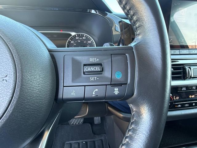 Used 2024 Nissan Pathfinder SV FWD image 30