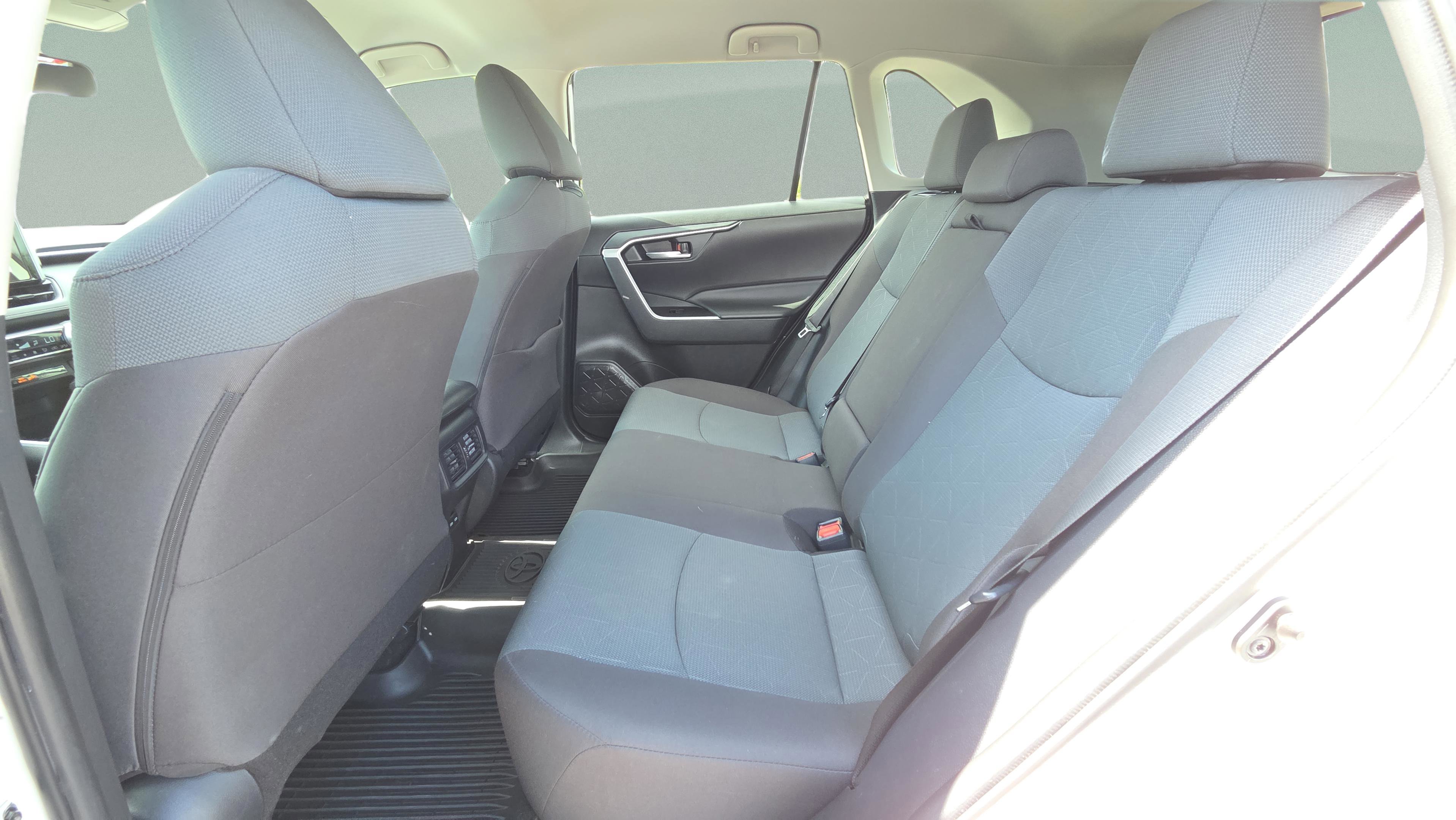 Certified 2024 Toyota RAV4 XLE FWD image 11