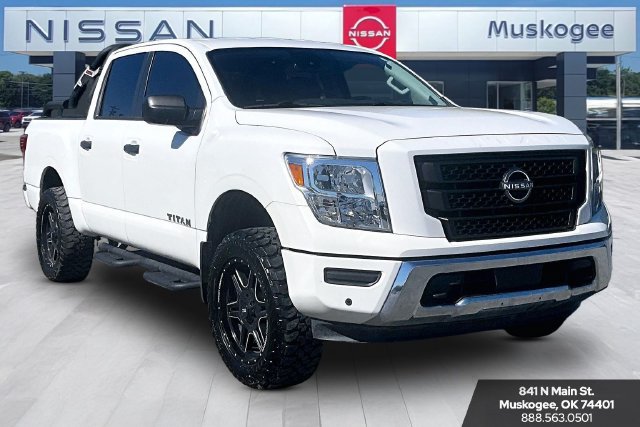 Used 2024 Nissan Titan SV w/ SV Convenience Package