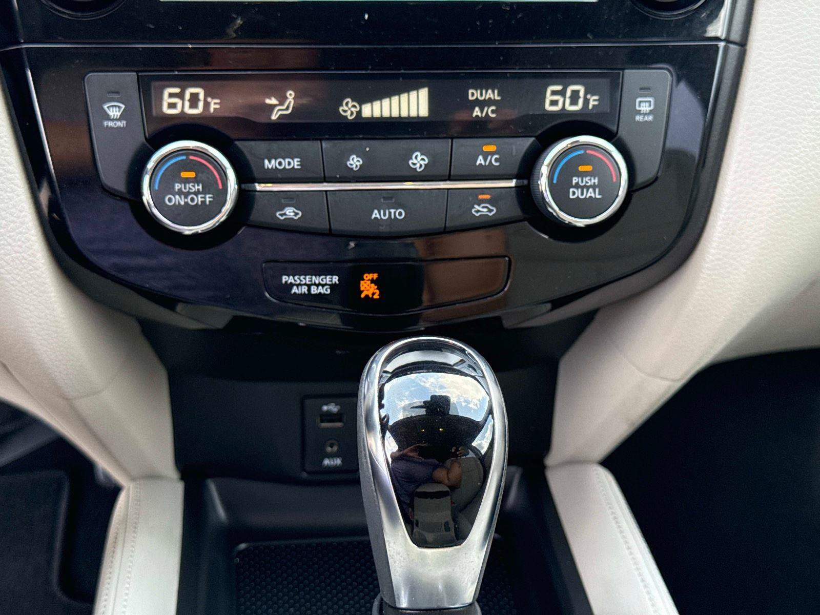 Used 2018 Nissan Rogue Sport SL w/ SL Premium Package FWD image 23