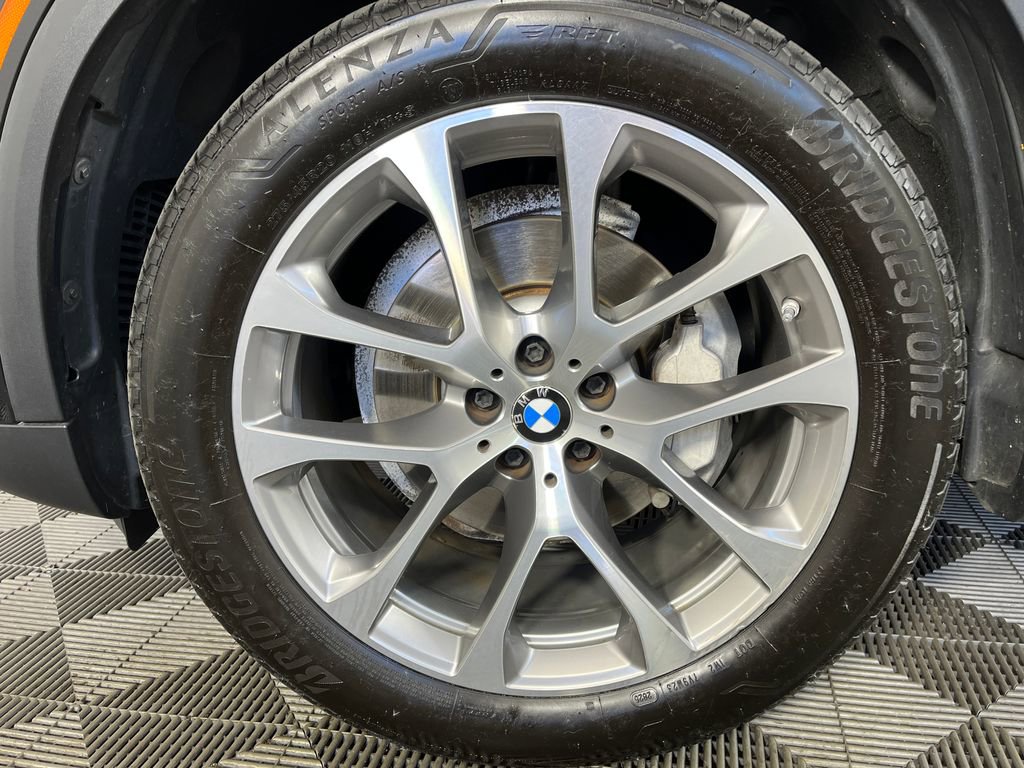 Used 2019 BMW X5 xDrive40i w/ Premium Package 2 AWD/4WD image 15