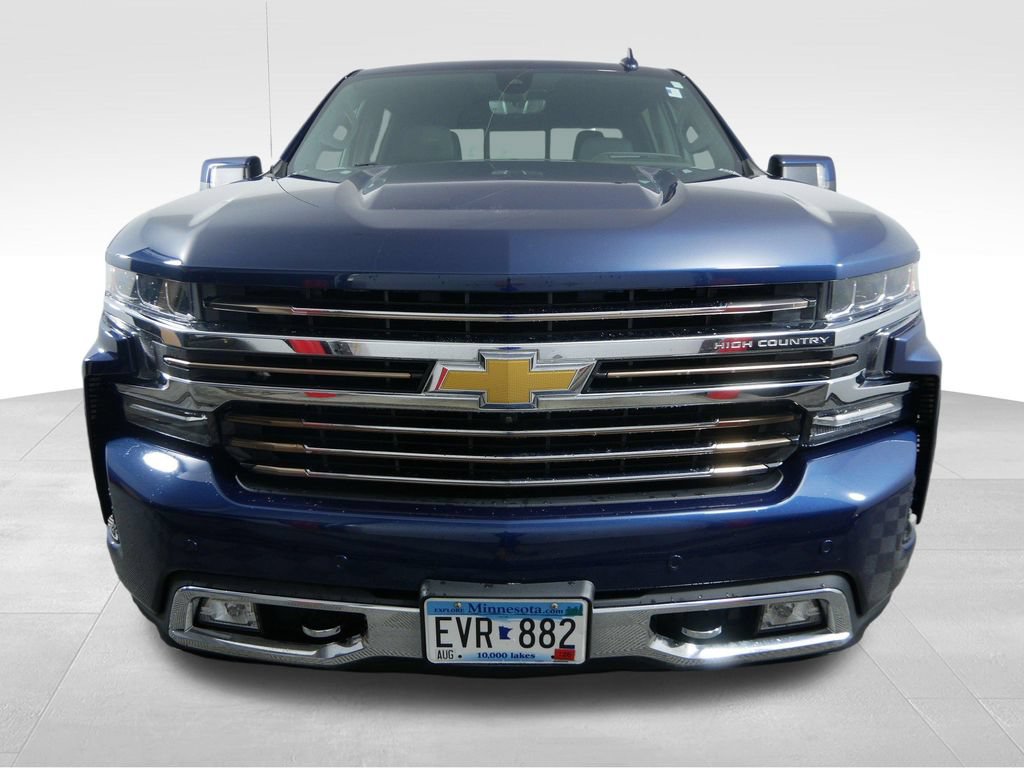 Used 2020 Chevrolet Silverado 1500 High Country w/ Technology Package AWD/4WD image 3