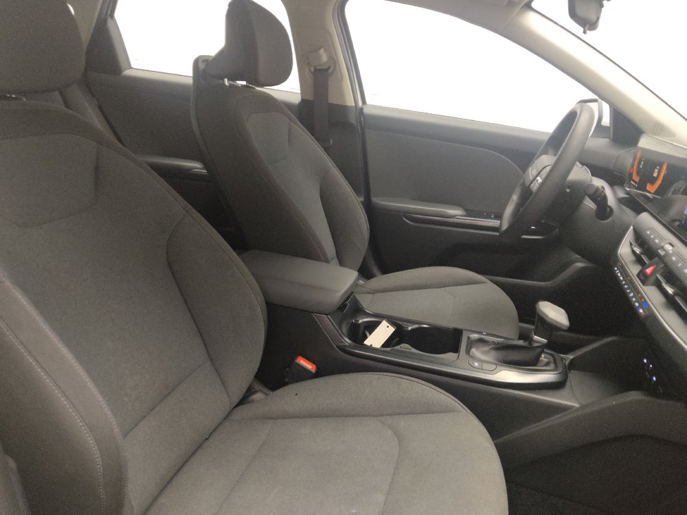 Used 2025 Kia K4 FWD image 21