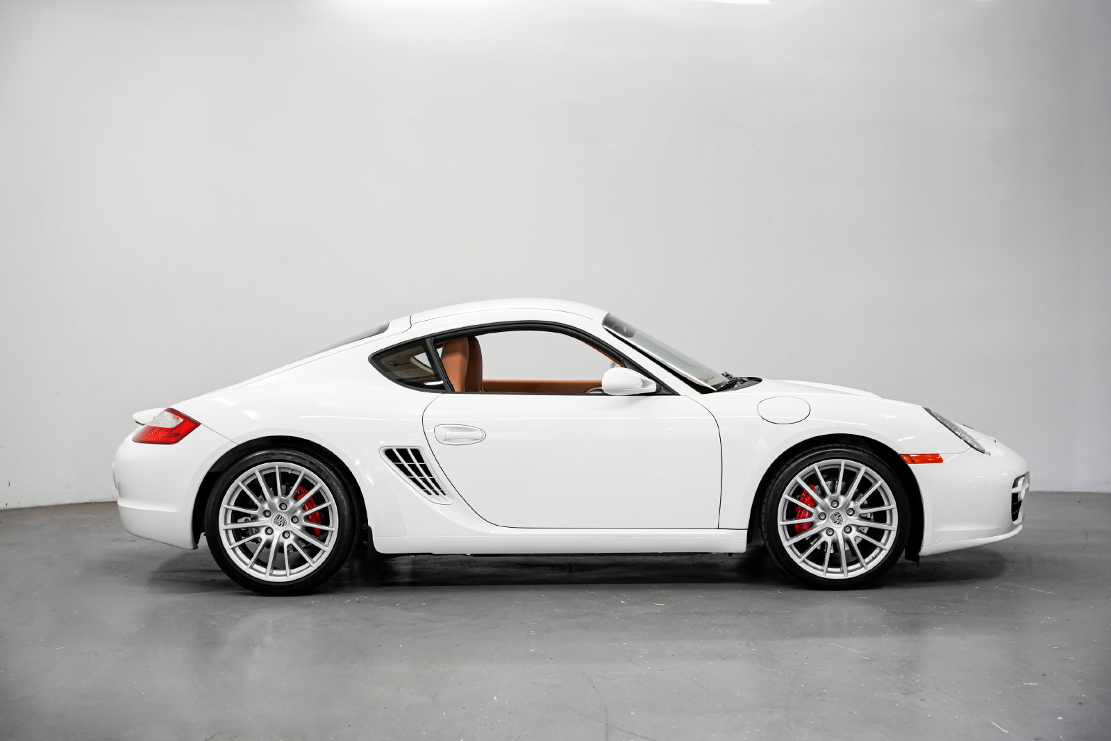 Used 2008 Porsche Cayman S RWD image 2