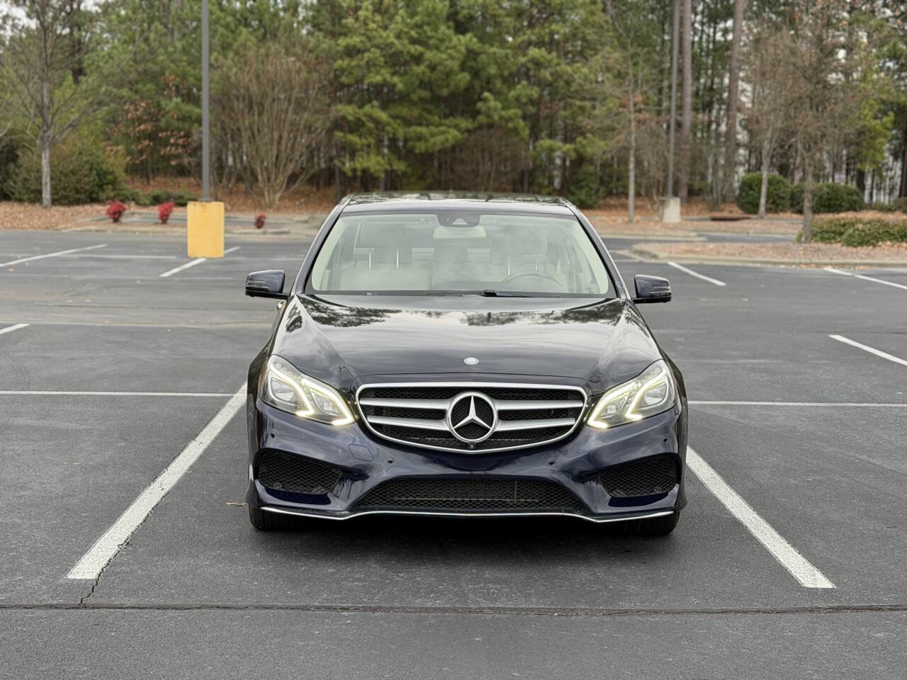 Used 2015 Mercedes-Benz E 350 E 350 4MATIC AWD 4dr Sedan image 2