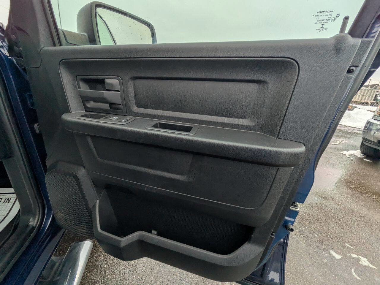 Used 2015 RAM 1500 Express image 22