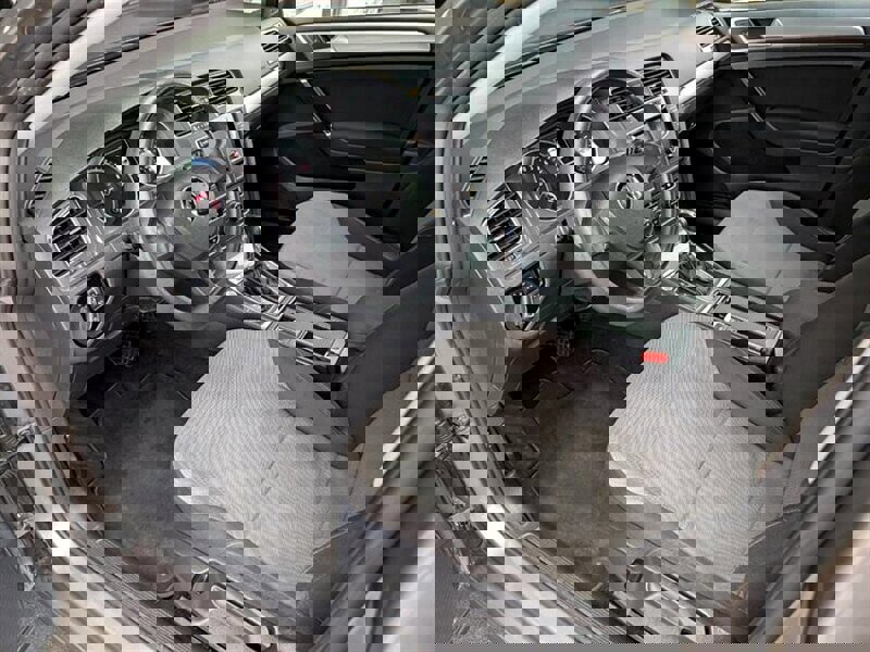 Used 2015 Volkswagen e-Golf Limited Edition image 2