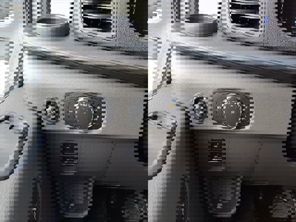 New 2026 Ford Transit 250 148 Medium Roof image 15