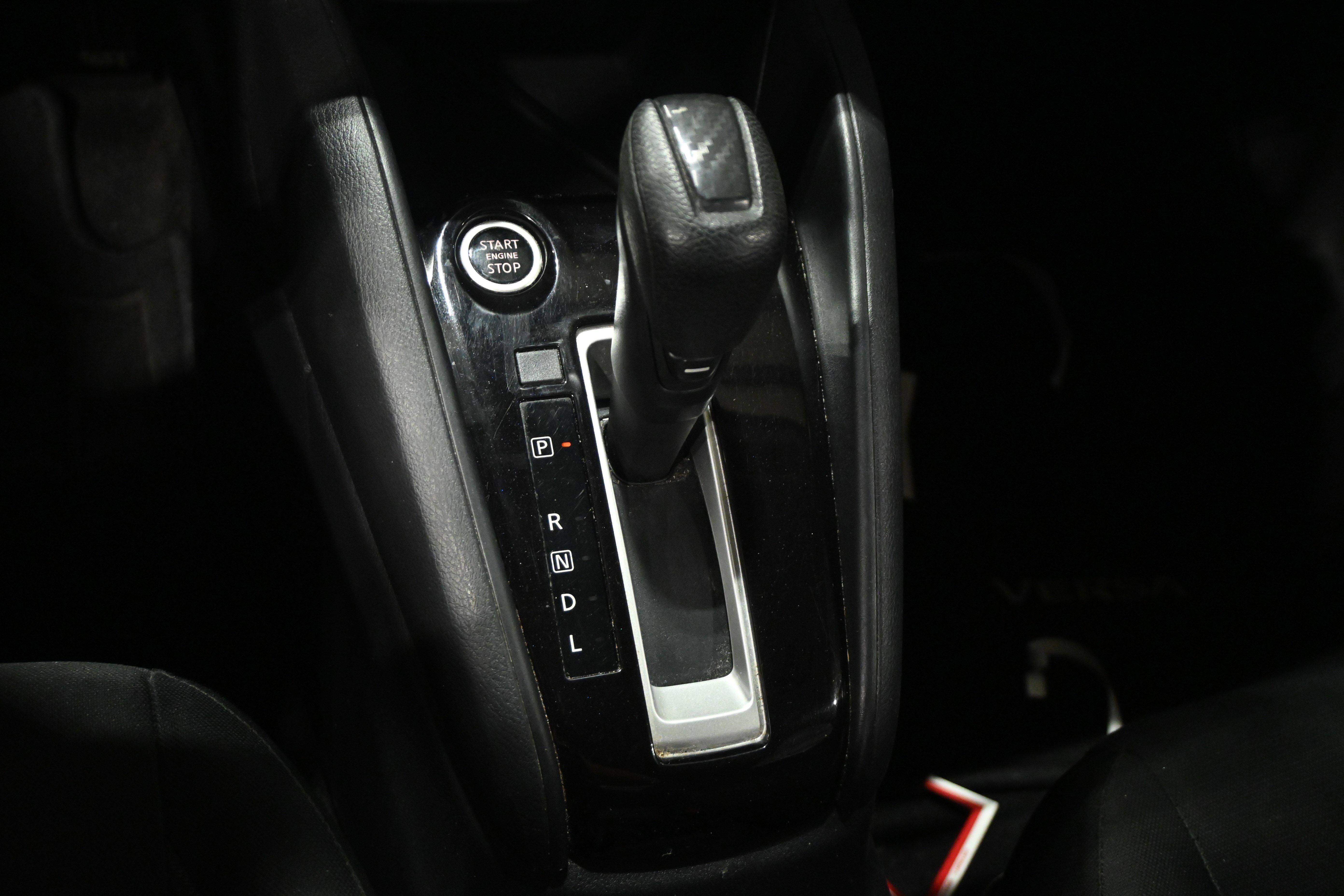 Used 2020 Nissan Versa S FWD image 16