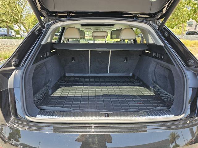 Used 2024 Audi Q8 e-tron Premium Plus AWD/4WD image 7