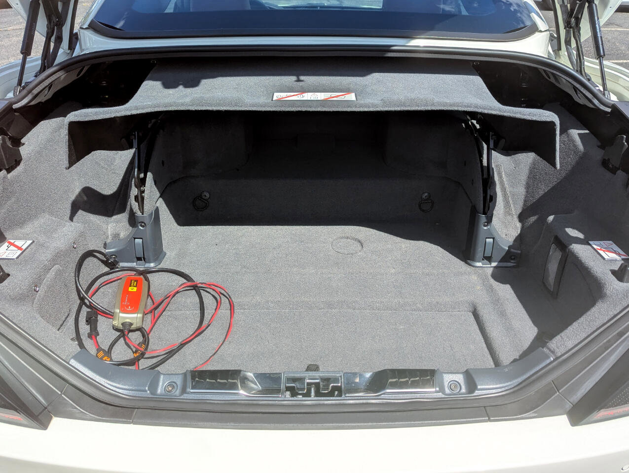 Used 2013 Ferrari California image 40