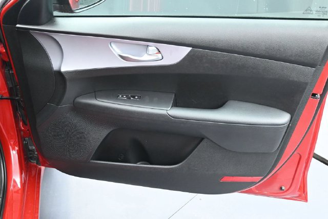 Used 2024 Kia Forte LXS FWD image 34