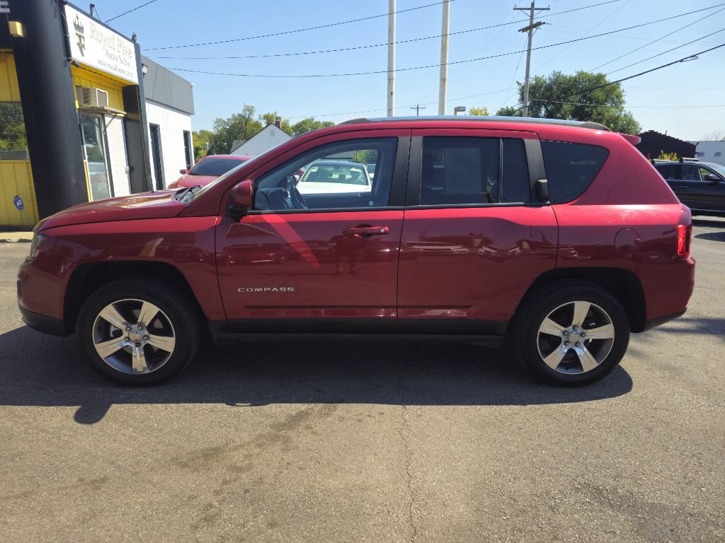 Used 2017 Jeep Compass High Altitude FWD image 11