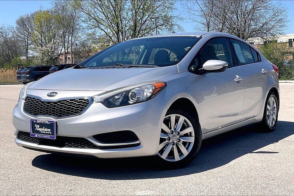 Used 2014 Kia Forte LX w/ Popular Package FWD image 2