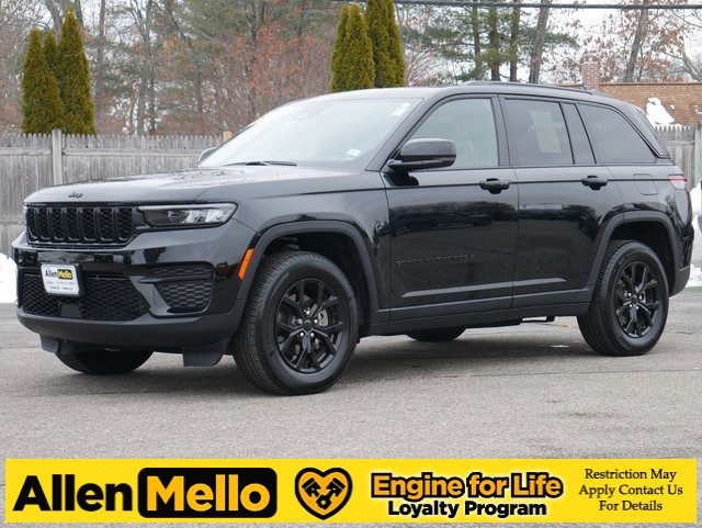 Used 2025 Jeep Grand Cherokee Altitude