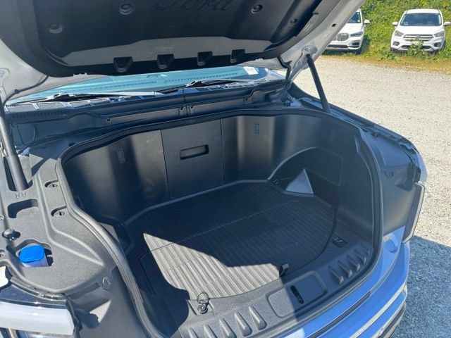 Used 2022 Ford F150 Lightning Lariat AWD/4WD image 12