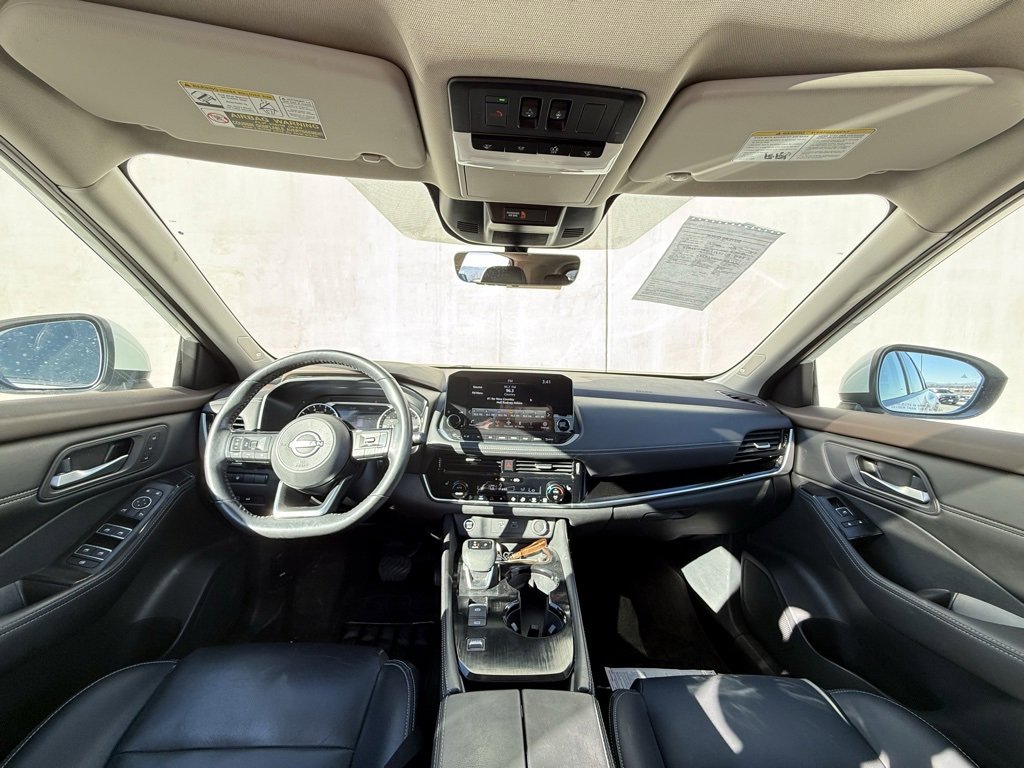 Used 2023 Nissan Rogue SL w/ SL Premium Package image 6