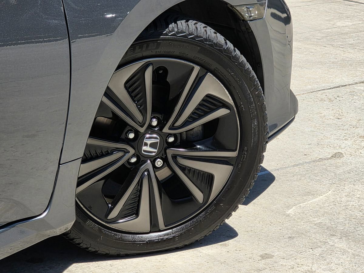 Used 2018 Honda Civic EX image 12