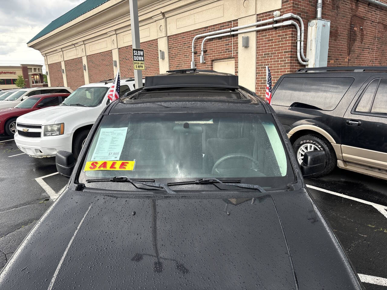 Used 2009 Jeep Liberty Sport AWD/4WD image 5
