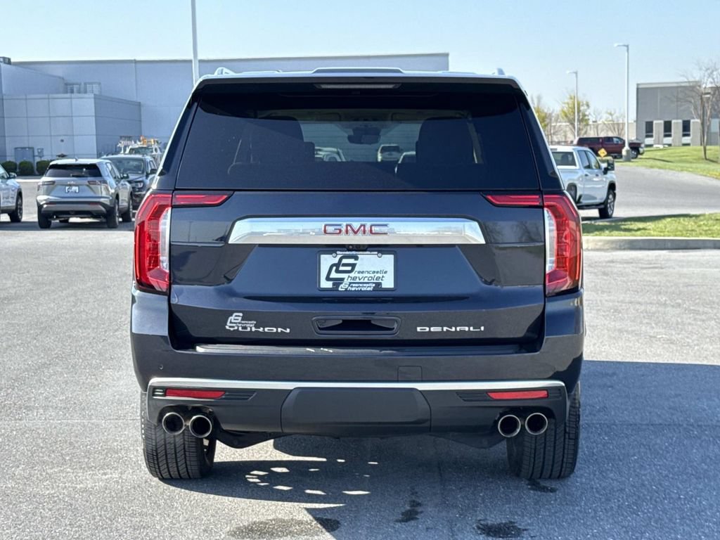 Used 2024 GMC Yukon XL Denali w/ Advanced Technology Package AWD/4WD image 26
