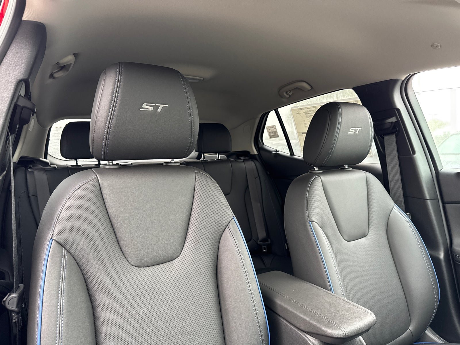 New 2026 Buick Encore GX Sport Touring w/ Comfort Package FWD image 17
