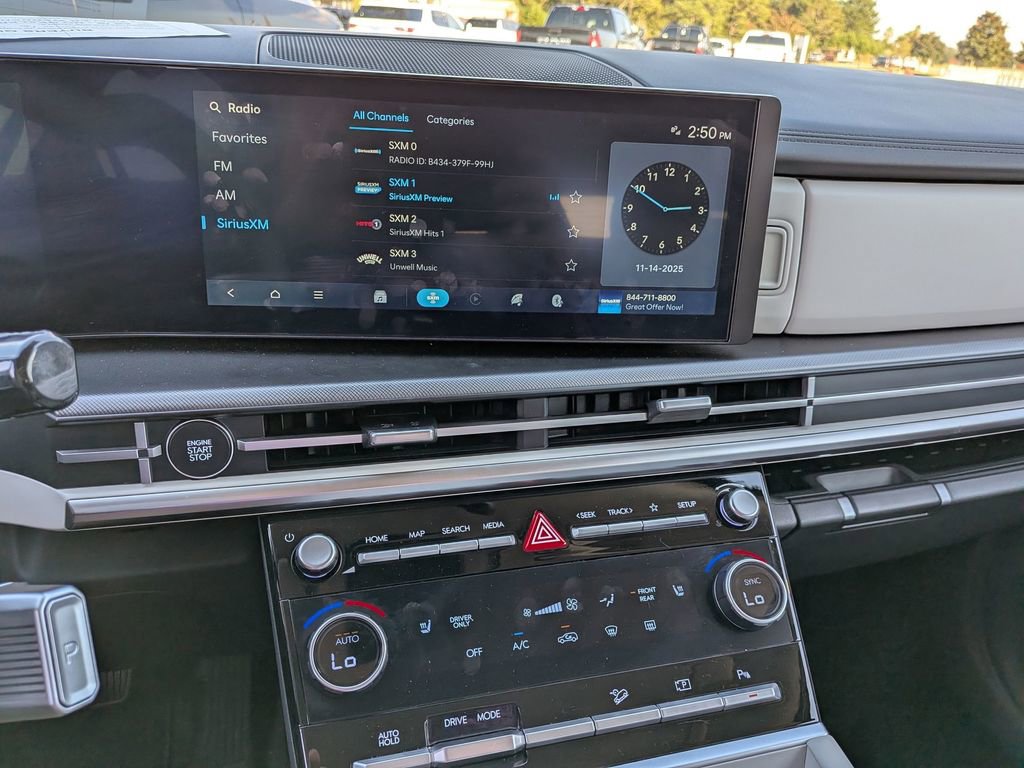 Used 2024 Hyundai Santa Fe SEL image 25